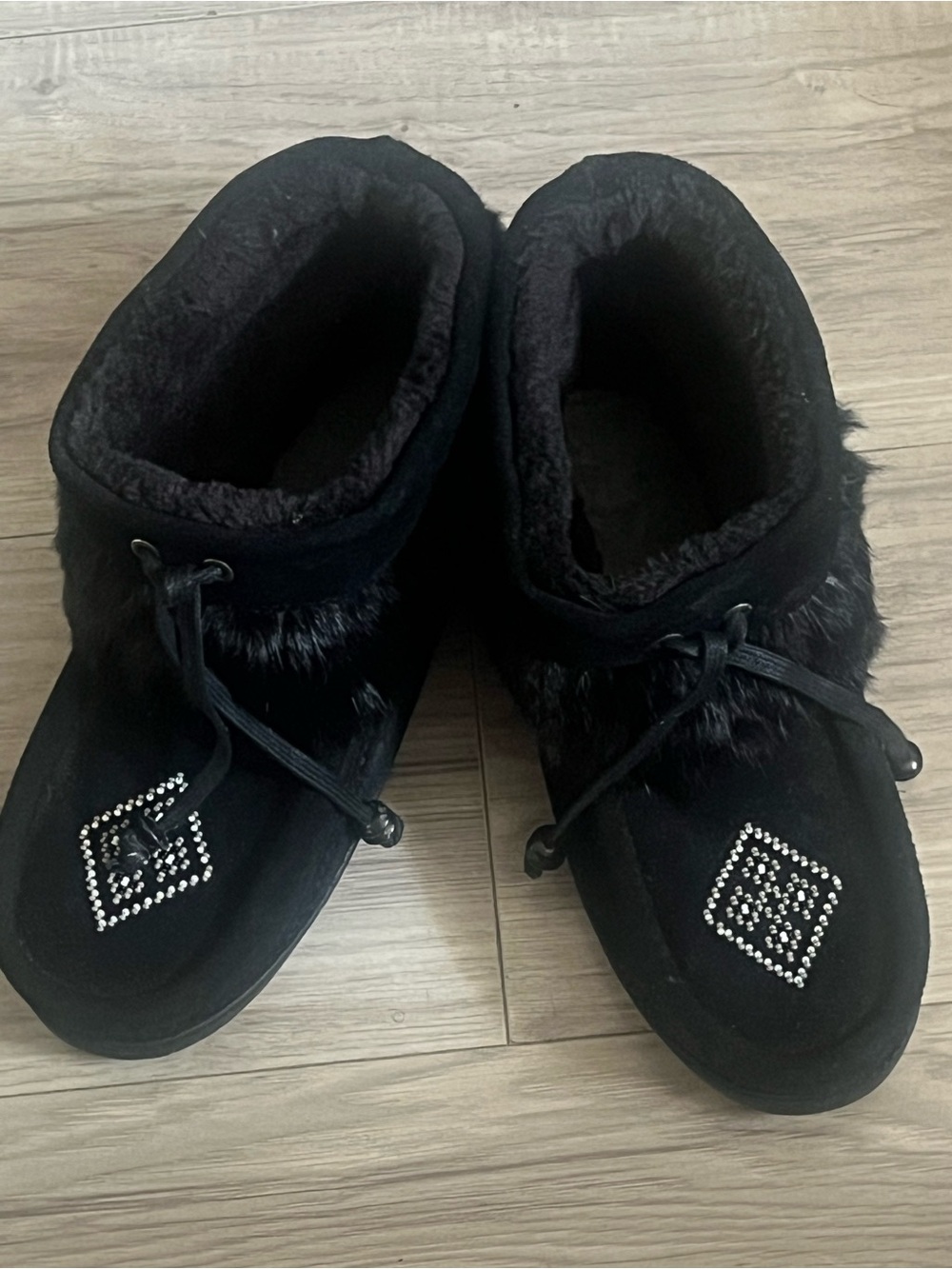 Manitobah Mukluks Keewatin Waterproof Black Suede Boot Fur Women Sz 9 Men Sz 7